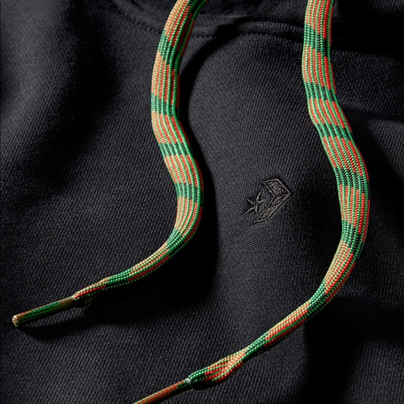 LIMITED EDITION CONVERSE BASKETBALL LIVE FREE BARRIERS HOODIE-SIZE LARGE -NWT - Picture 2 of 7